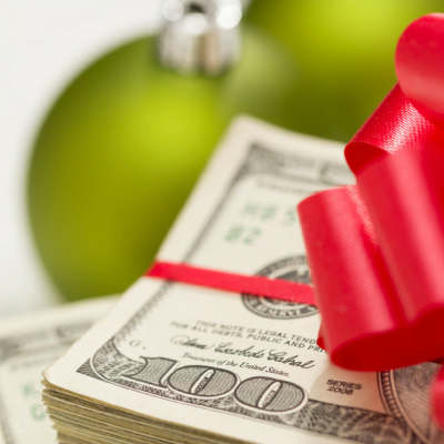 Smart Holiday Shopping Tips To Save You Money