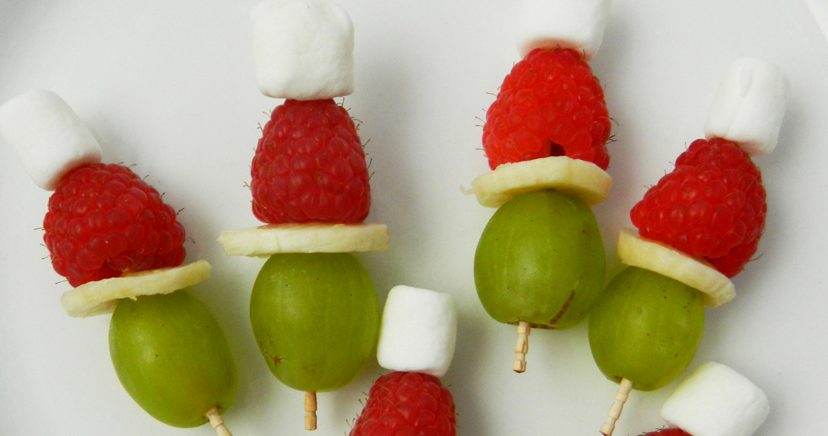 Grinch Fruit Kabobs - Healthy Holiday Snack Idea for Kids