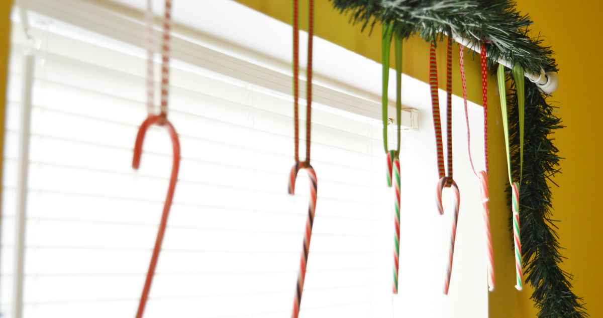 Candy Cane Window Easy Last Minute Holiday Decor Idea